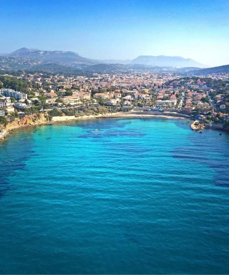 Confortable T2 Vue Mer Avec Terrasse Amenagee Et Parking Prive, Plage Et Port A Pied Sanary-sur-Mer Luaran gambar