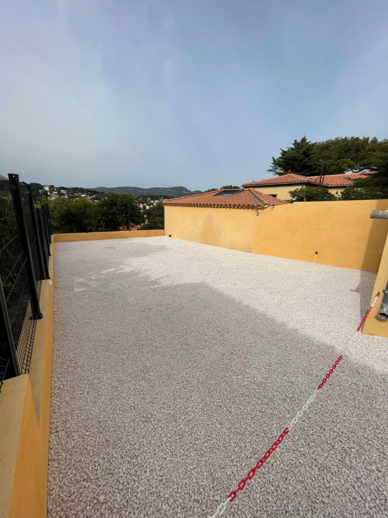Confortable T2 Vue Mer Avec Terrasse Amenagee Et Parking Prive, Plage Et Port A Pied Sanary-sur-Mer Luaran gambar