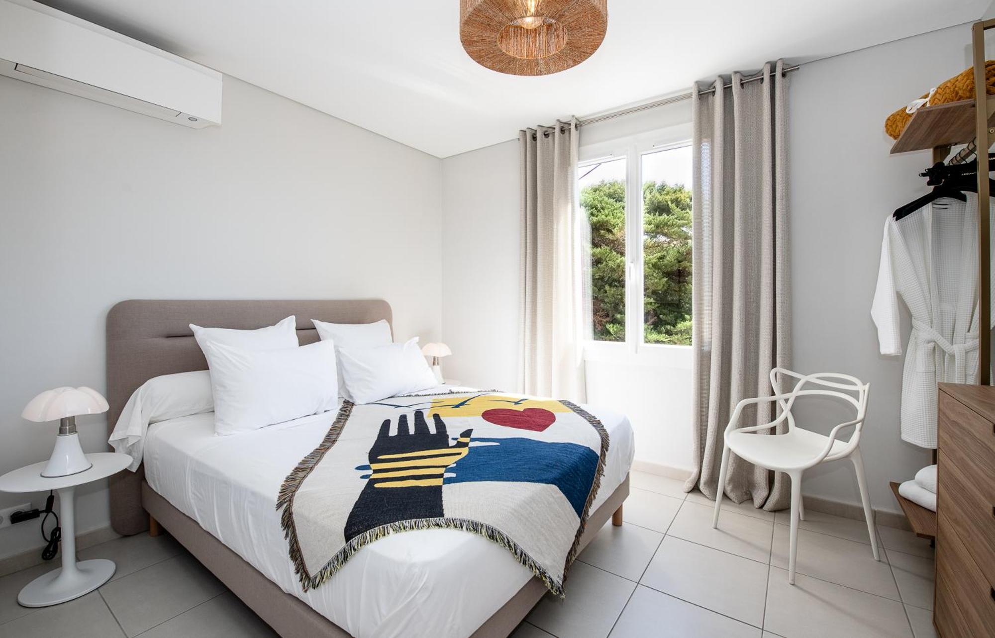 Confortable T2 Vue Mer Avec Terrasse Amenagee Et Parking Prive, Plage Et Port A Pied Sanary-sur-Mer Luaran gambar