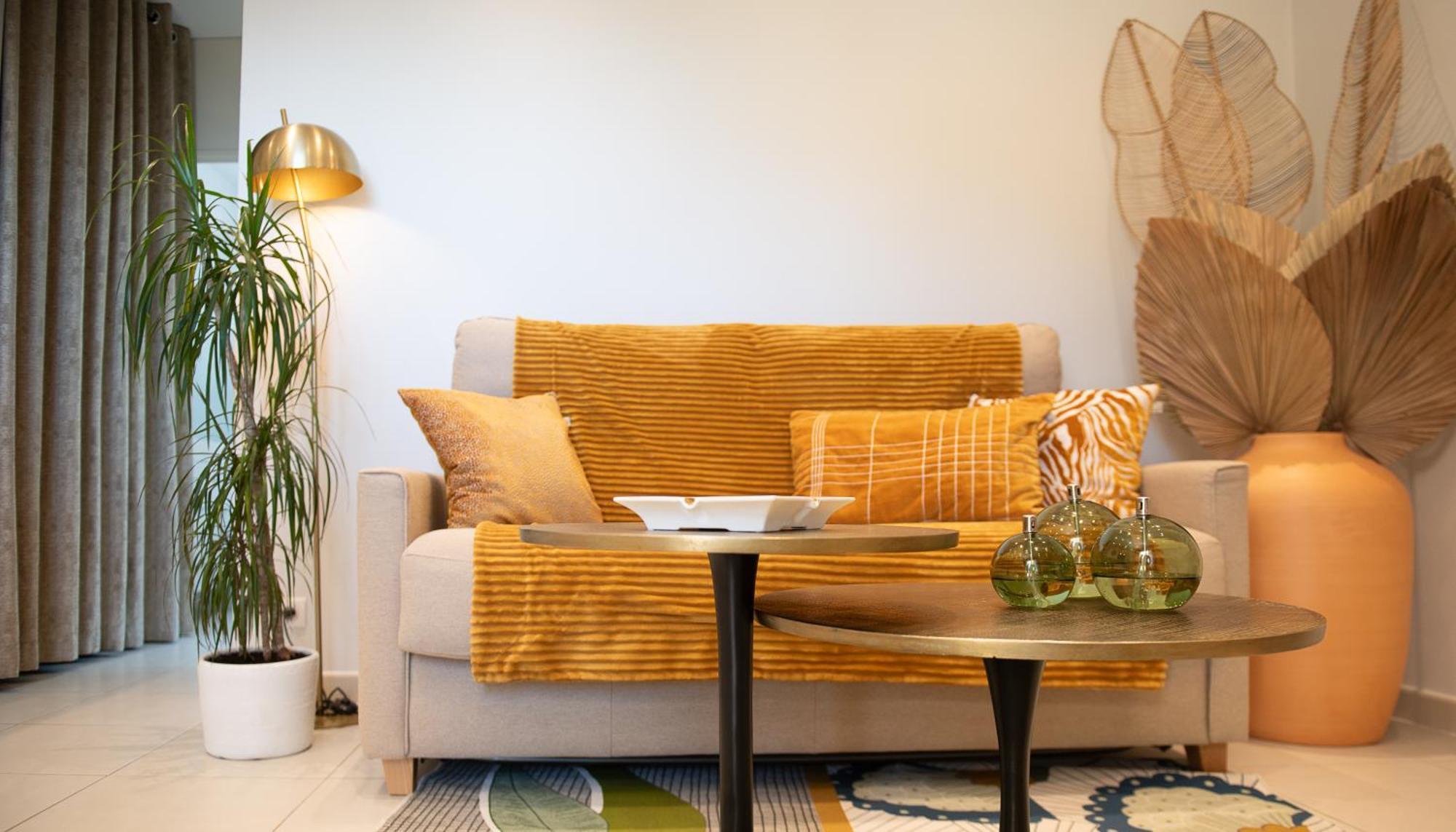 Confortable T2 Vue Mer Avec Terrasse Amenagee Et Parking Prive, Plage Et Port A Pied Sanary-sur-Mer Luaran gambar